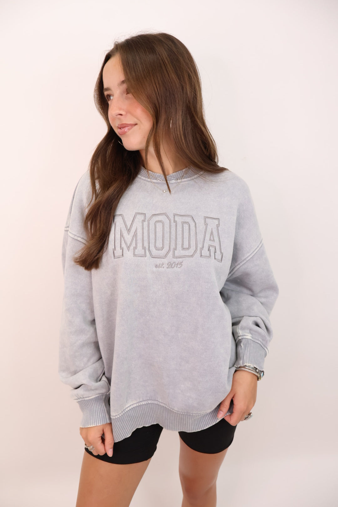 Moda Embroidered Oversized Pullover - Gray