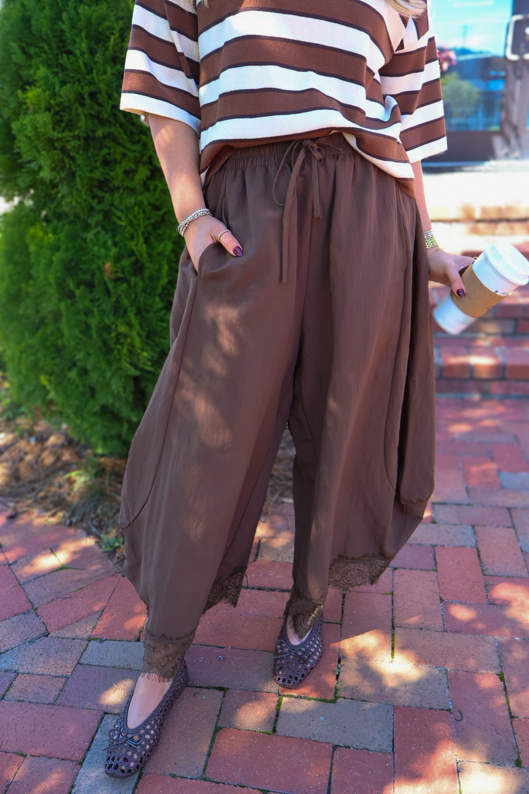 Mocha Gauze Balloon Leg Pants With Lace Trim