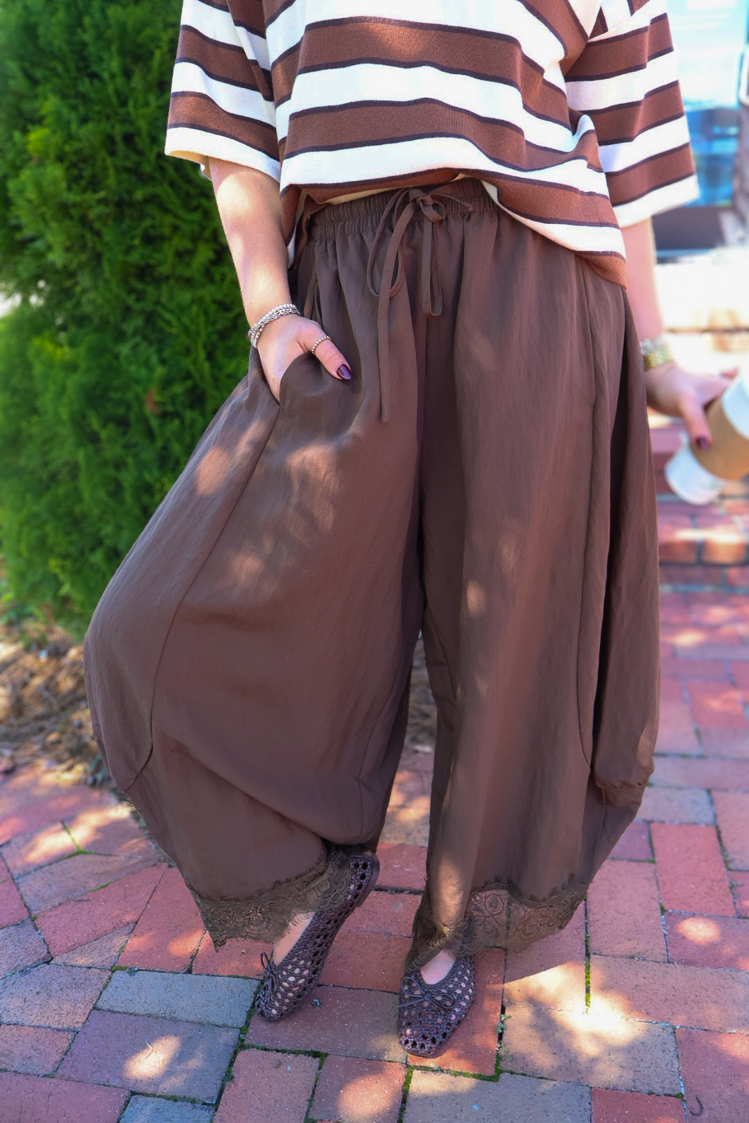 Mocha Gauze Balloon Leg Pants With Lace Trim